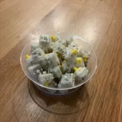 Gateron Milky Yellow 110個 キースイッチ