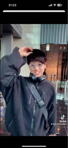 opening act フリース（西野さん着用）