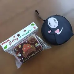 ジブリ缶 ハウルの動く城 &カオナシ小物入れイヤホンケース(新品ワケあり)