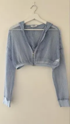 Bershka 水色メッシュフード付きトップス Sのサムネイル