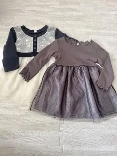 子供用 ワンピース 80cm 黒と白 花柄 グレーとベージュ フリル付き