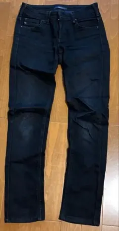 something ブラックジーンズ　週末値下げ