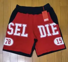 ディーゼル　新品　メンズ　ショートパンツ(クラック/レッドS)のサムネイル