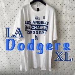 Item thumbnail for item a1d8215d-8dc6-48de-8e36-8151d67ad17f