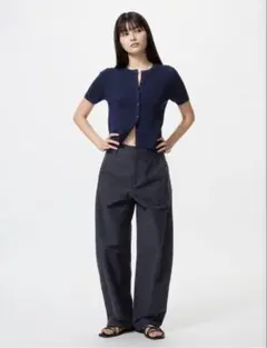 ユニクロジャージーバレルレッグパンツ　ネイビーXL 着画あり