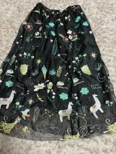 Scolarスカラー刺繍入り黒フレアスカートMサイズ