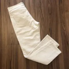 コーデュロイオフホワイトパンツ