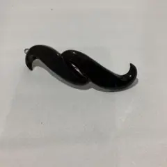 鼈甲ブローチ　波の模様