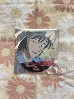 名探偵コナン 佐藤刑事 缶バッジ 佐藤美和子 - メルカリ