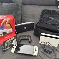 Nintendo switch 有機EL セット プロコン2台 ケース付き
