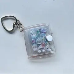 シール帳風キーホルダー サンリオ　ボンボンドロップシール　しずくちゃん