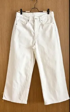 美品✨H&M デニムパンツ　ワイドハイクロップドデニム ホワイト M ストレッチのサムネイル