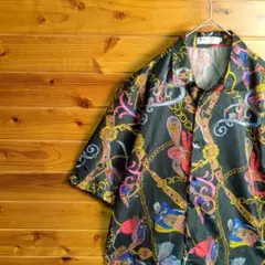 半袖シャツ　柄シャツ　Ⅿ　黒　スカーフ柄　レトロ柄　鎖柄　チェーン柄　レトロ