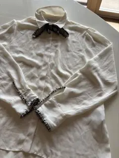 ZARA オフホワイト 長袖シャツ フリル付き　M ナチュラル　おしゃれ　かわ