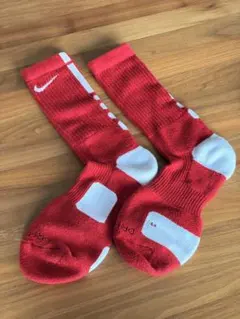 NIKE ナイキ　DRI-FITソックス　レッド