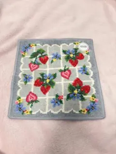 新品♡FEILER ハンカチ ストロベリーフィールドプティ グレー♡ハートいちご
