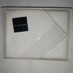 BURBERRY☆ハンカチタオル 白のサムネイル
