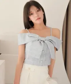 LIP SERVICE｜ライトブルー オフショルダー トップスブルー