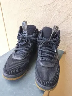 NIKE LUNAR FORCE 1 DUCKBOOT ブラック スニーカー