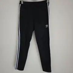 adidas originals ジョガーパンツ 黒 ストライプ トラックパンツ