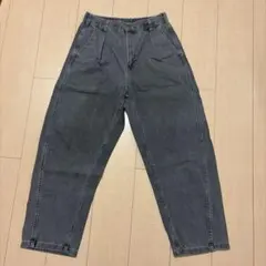 GU ジーンズ　Sサイズ