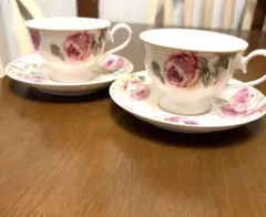 ローラアシュレイバラ柄陶器製ティーカップセット