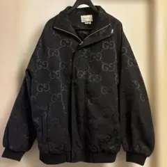 GUCCI GGジャイアントロゴ柄ナイロパーカーほぼ未使用