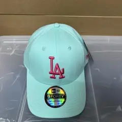 ニューエラLAライトブルーピンクフリサイズステッカあり。