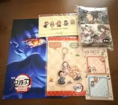 鬼滅の刃 グッズ 通帳ケース 付箋 アクリルキーホルダー 映画特典 パンフレット