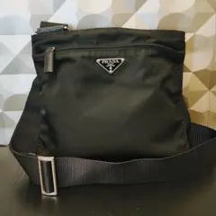 匿名配送 PRADA ナイロン ショルダーバッグ ブラック サコッシュ 黒