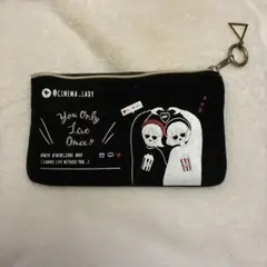 黒　ポーチ　ペンケース