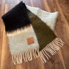 2025年最新】LOEWE 柄・デザイン：ストライプ レディース マフラーの