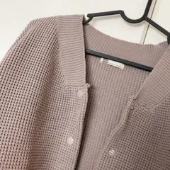 Java ベージュ ボタン付きカーディガン