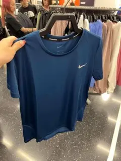 新品未使用Nike ランニング ナイキショートパンツとtシャツ上下セット S M