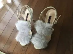 ファーサンダル