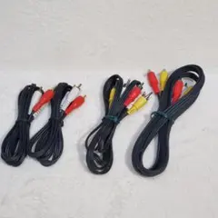 コンポジットケーブル2本、RCAオーディオケーブル2本