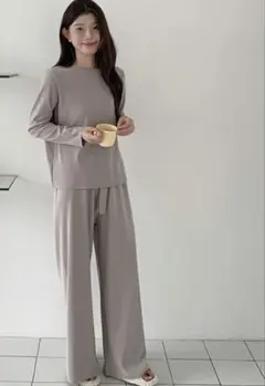 ベージュ ルームウェア セットアップ　グレージュ
