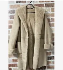 フード付き　ムートンスエード調コート　ベージュ