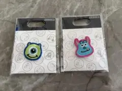 ディズニーストア 刺繍ピンバッジ マイク サリー 2種セット