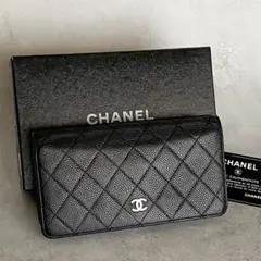CHANEL ブラックレザー 二つ折り財布