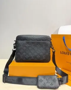 Louis Vuitton モノグラム エクリプス メッセンジャーバッグ