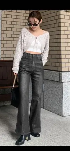 グレイルフレアデニムパンツ