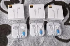 iPhone❤スマホ　タブレット　アイパッド　ホワイト 有線イヤフォン 1個
