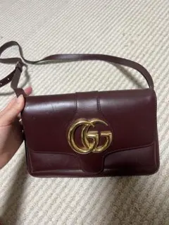グッチ GGマーモント アリー カバン ショルダーバッグ レザー ボルドーのサムネイル