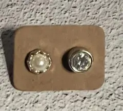 ピンバッジ パール調＆ラインストーン