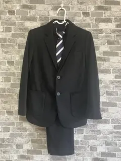 UNIQLO ブラック フォーマルスーツ 150(ネクタイ付)