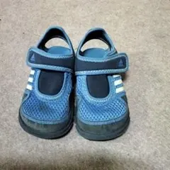 アディダス13㌢サンダル