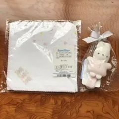新品　familiar ガーぜハンカチ2枚入りとリストラビットの2点