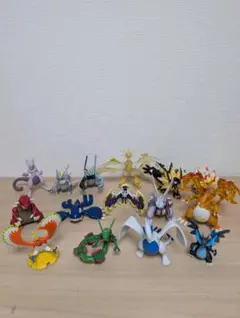 【当時物】立体ポケモン図鑑 フィギュア 10体セット レックウザ・ラティアス等 当時物】立体ポケモン図鑑 フィギュア 10体セット レックウザ