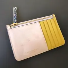 TORY BURCH　レザー　カードケース　エナメル　革　パスケース